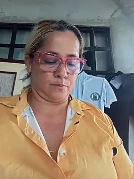 natally ross21 online show from February 2025 01:20:01 PM