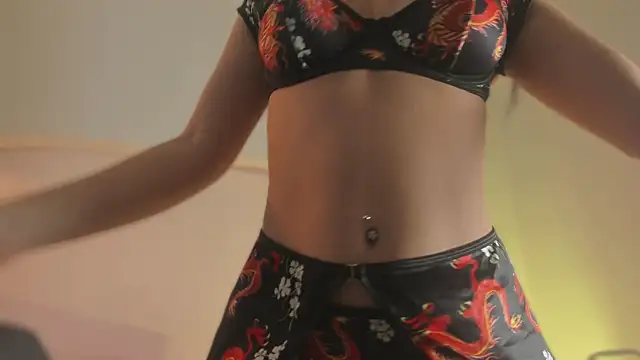 katiepeach  online show from November 2025 11:53:01 AM