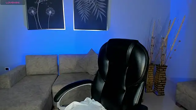 SamanthaKlein  online show from January 2025 03:47:01 AM