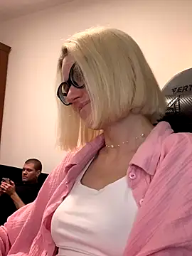 Sexy Sweets online show from October 2025 04:44:02 PM