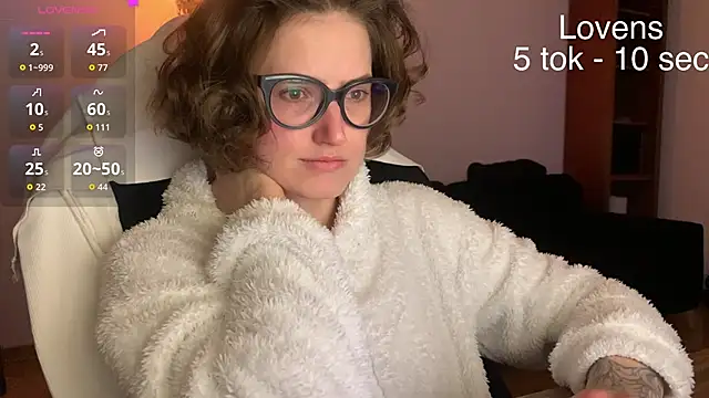 Snapshot of Sexy_Sweets chatting on February 2026 07:18:01 PM Sexy Sweets online show from February 2026 07:18:01 PM
