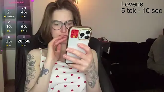 Snapshot of Sexy_Sweets chatting on February 2026 12:07:01 AM Sexy Sweets online show from February 2026 12:07:01 AM