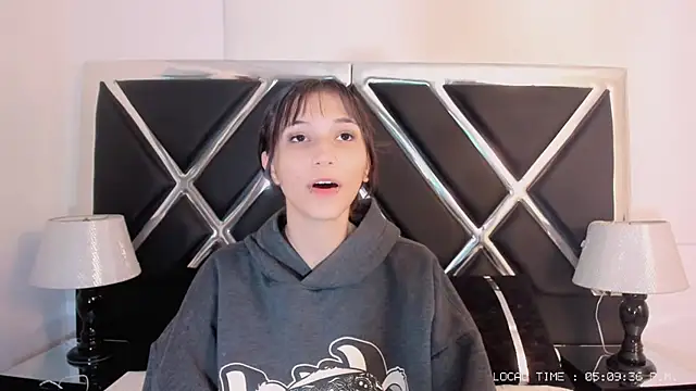 Snapshot of Naomi-Haruno chatting on March 2025 10:10:02 AM Naomi-Haruno online show from March 2025 10:10:02 AM