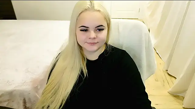Snapshot of lovely-eyes chatting on December 2024 11:31:02 PM lovely-eyes online show from December 2024 11:31:02 PM