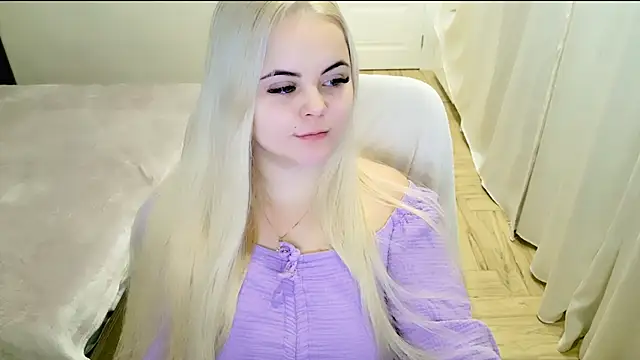 Snapshot of lovely-eyes chatting on February 2025 09:37:01 PM lovely-eyes online show from February 2025 09:37:01 PM