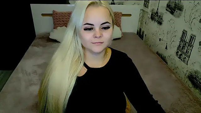 Snapshot of lovely-eyes chatting on September 2025 03:01:01 PM lovely-eyes online show from September 2025 03:01:01 PM