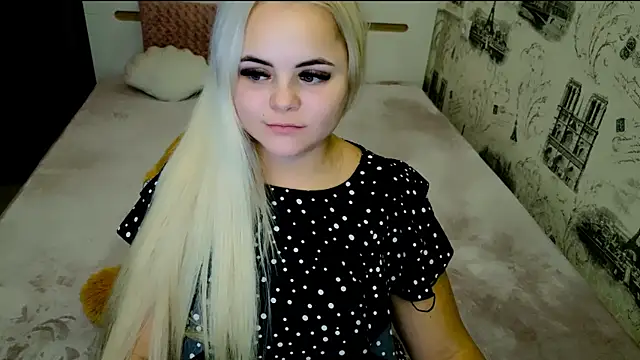 Snapshot of lovely-eyes chatting on October 2025 05:35:02 PM lovely-eyes online show from October 2025 05:35:02 PM