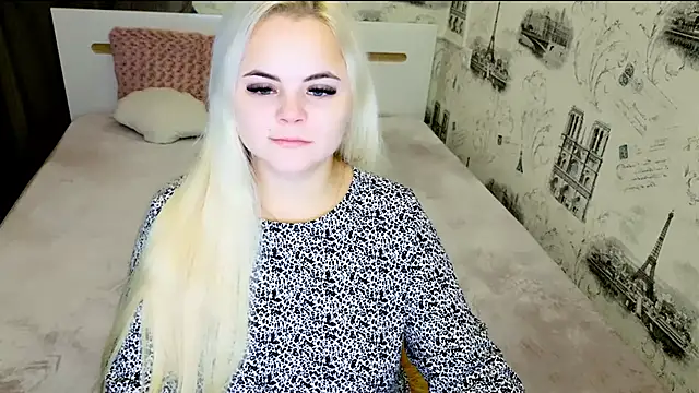 Snapshot of lovely-eyes chatting on November 2025 06:52:02 PM lovely-eyes online show from November 2025 06:52:02 PM