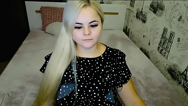 Snapshot of lovely-eyes chatting on November 2025 07:01:02 PM lovely-eyes online show from November 2025 07:01:02 PM