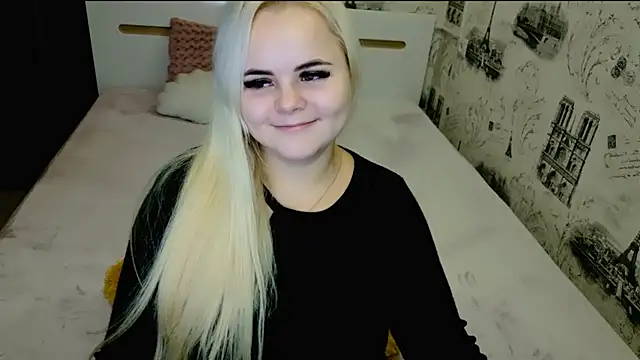 Snapshot of lovely-eyes chatting on November 2025 06:09:02 PM lovely-eyes online show from November 2025 06:09:02 PM