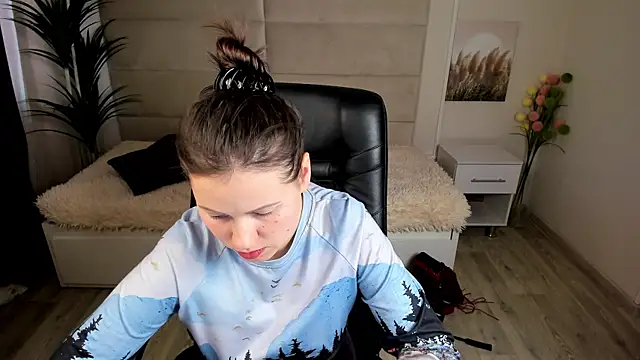 Dana  dom online show from February 2025 10:15:02 AM