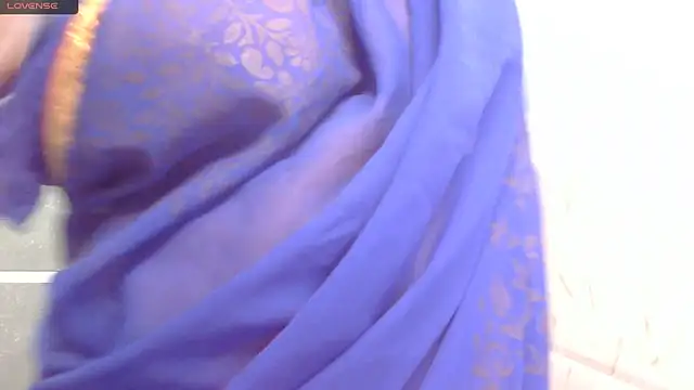 Snapshot of Gulaboo_bhabi chatting on October 2025 09:35:02 AM Gulaboo bhabi online show from October 2025 09:35:02 AM