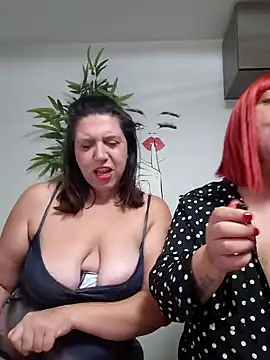 Snapshot of carolyne2023 chatting on September 2025 05:54:01 AM carolyne2023 online show from September 2025 05:54:01 AM