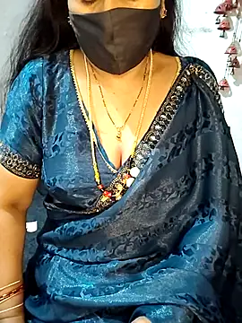 Snapshot of Rani_Darling_99 chatting on September 2025 01:24:02 PM Rani Darling 99 online show from September 2025 01:24:02 PM