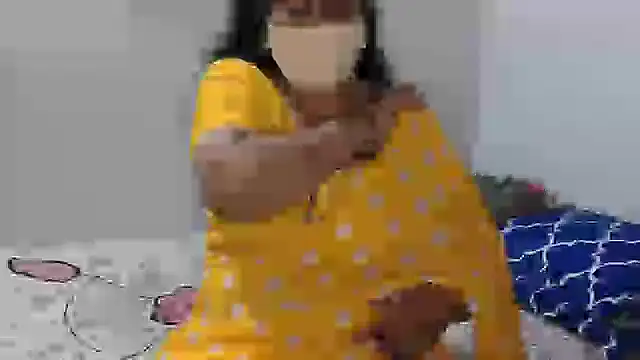 Snapshot of Rani_Darling_99 chatting on October 2025 03:21:02 PM Rani Darling 99 online show from October 2025 03:21:02 PM