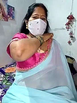 Snapshot of Rani_Darling_99 chatting on October 2025 02:46:01 PM Rani Darling 99 online show from October 2025 02:46:01 PM