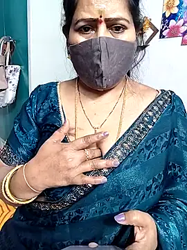 Snapshot of Rani_Darling_99 chatting on February 2026 10:30:02 AM Rani Darling 99 online show from February 2026 10:30:02 AM