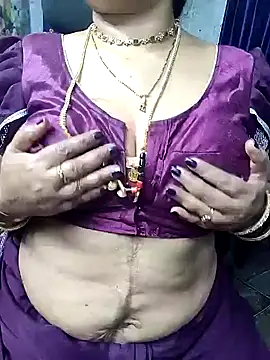 Snapshot of Rani_Darling_99 chatting on February 2026 12:45:02 PM Rani Darling 99 online show from February 2026 12:45:02 PM