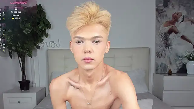 Felix Rey online show from November 2025 04:18:02 PM