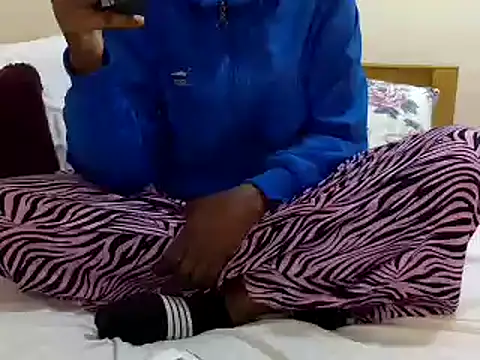 Snapshot of Sexy_megg chatting on March 2025 04:58:01 AM Sexy megg online show from March 2025 04:58:01 AM