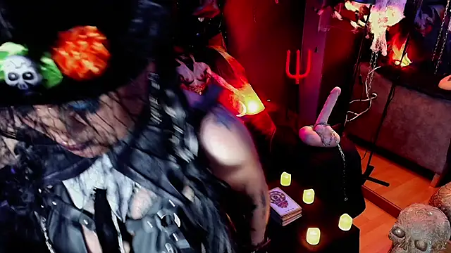 Snapshot of MorganaCrowley chatting on October 2025 08:10:01 PM MorganaCrowley online show from October 2025 08:10:01 PM