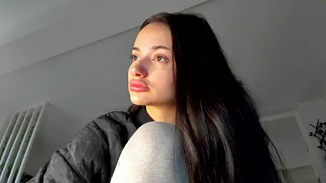 Snapshot of IreneVON chatting on January 2025 05:06:02 AM IreneVON online show from January 2025 05:06:02 AM