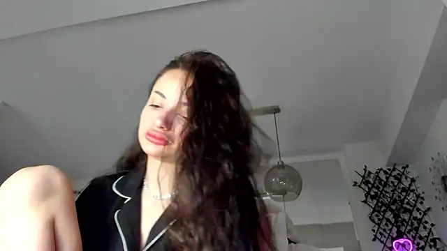 Snapshot of IreneVON chatting on February 2025 04:58:01 AM IreneVON online show from February 2025 04:58:01 AM