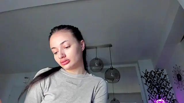 Snapshot of IreneVON chatting on February 2025 05:59:02 AM IreneVON online show from February 2025 05:59:02 AM