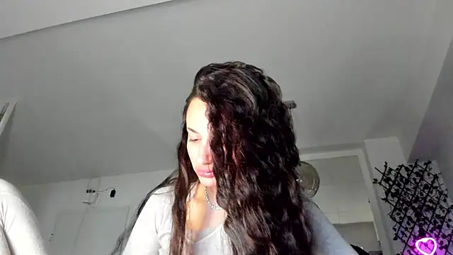 Snapshot of IreneVON chatting on March 2025 03:06:01 PM IreneVON online show from March 2025 03:06:01 PM