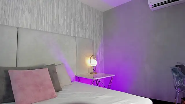 Snapshot of Nicol_Lopez_1 chatting on March 2025 04:53:01 PM Nicol Lopez 1 online show from March 2025 04:53:01 PM