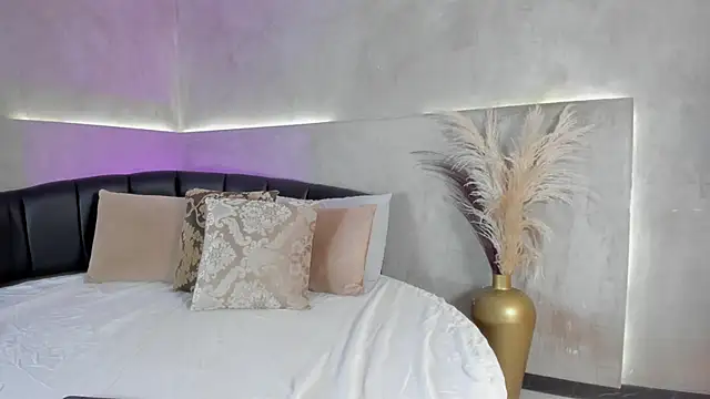 Snapshot of Nicol_Lopez_1 chatting on October 2025 09:12:02 PM Nicol Lopez 1 online show from October 2025 09:12:02 PM