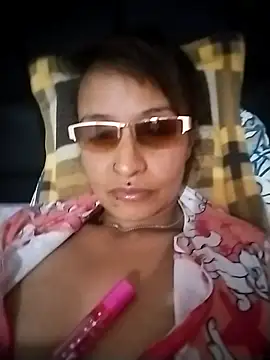 Snapshot of Dianaasmor chatting on December 2025 03:55:02 AM Dianaasmor online show from December 2025 03:55:02 AM