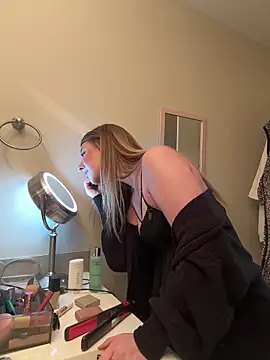 sophielove888 online show from March 2025 06:09:01 PM