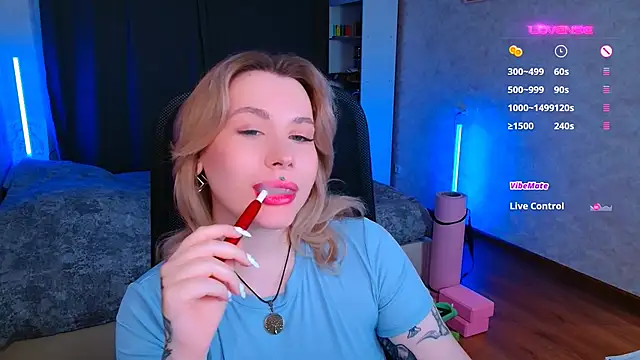 Snapshot of Blueberry-baby chatting on December 2024 07:47:01 PM Blueberry-baby online show from December 2024 07:47:01 PM