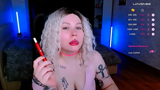 Snapshot of Blueberry-baby chatting on December 2025 07:53:02 PM Blueberry-baby online show from December 2025 07:53:02 PM