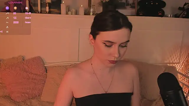 Snapshot of UnaMedison chatting on April 2026 10:16:02 AM UnaMedison online show from April 2026 10:16:02 AM