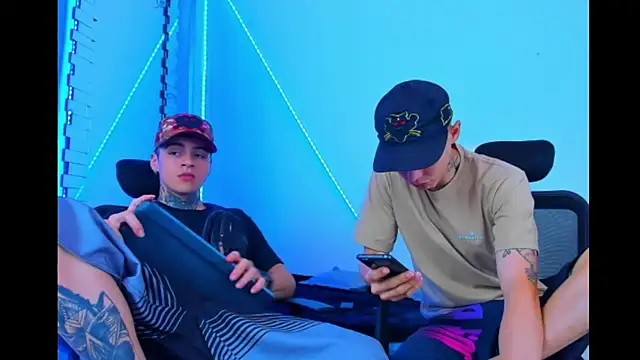 HOT boy2025 online show from September 2025 07:32:02 AM