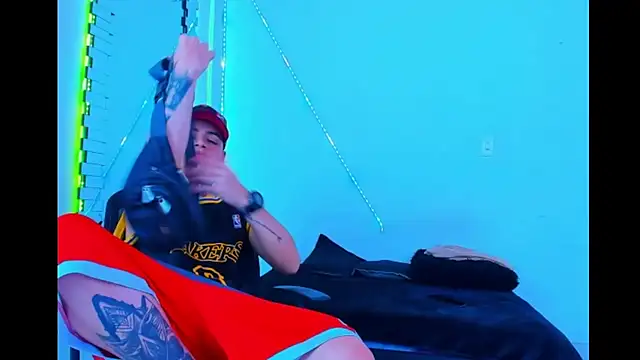 HOT boy2025 online show from September 2025 05:54:01 AM