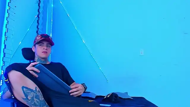 HOT boy2025 online show from October 2025 07:22:01 PM