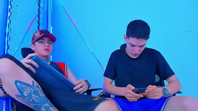 HOT boy2025 online show from October 2025 12:36:01 AM