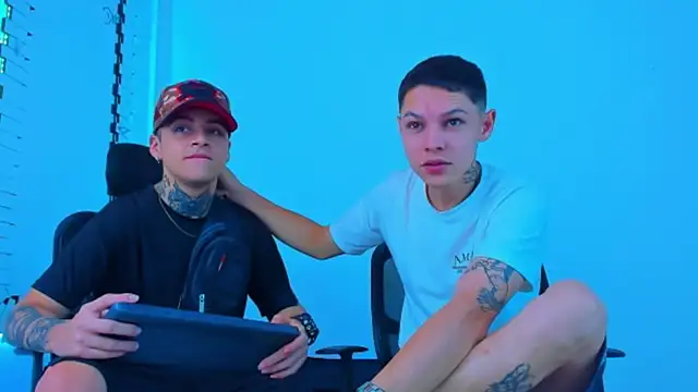 HOT boy2025 online show from November 2025 10:53:02 PM