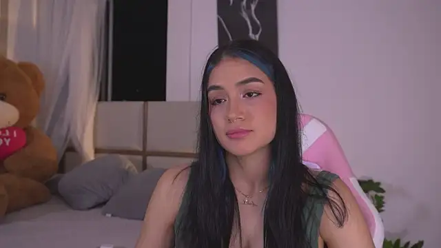AnnyHizzle online show from May 2026 11:36:01 PM