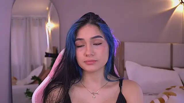 AnnyHizzle online show from June 2026 09:57:02 PM