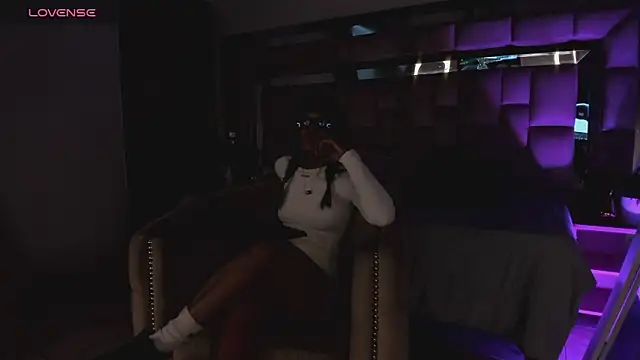 Dapnne  online show from September 2025 01:15:02 PM