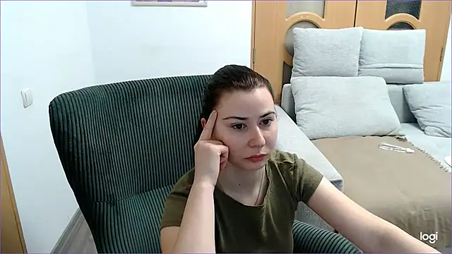 Snapshot of VioletaFlower7 chatting on February 2026 09:10:02 AM VioletaFlower7 online show from February 2026 09:10:02 AM