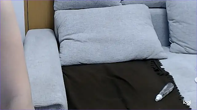 Snapshot of VioletaFlower7 chatting on March 2026 08:39:01 AM VioletaFlower7 online show from March 2026 08:39:01 AM