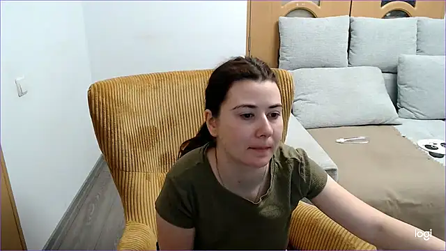 Snapshot of VioletaFlower7 chatting on March 2026 08:52:01 AM VioletaFlower7 online show from March 2026 08:52:01 AM