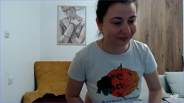 Snapshot of VioletaFlower7 chatting on May 2026 07:19:01 PM VioletaFlower7 online show from May 2026 07:19:01 PM