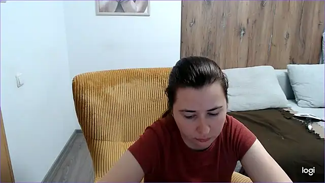 Snapshot of VioletaFlower7 chatting on May 2026 10:58:01 AM VioletaFlower7 online show from May 2026 10:58:01 AM