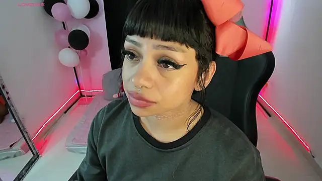 zoesullivan online show from December 2024 12:33:02 PM